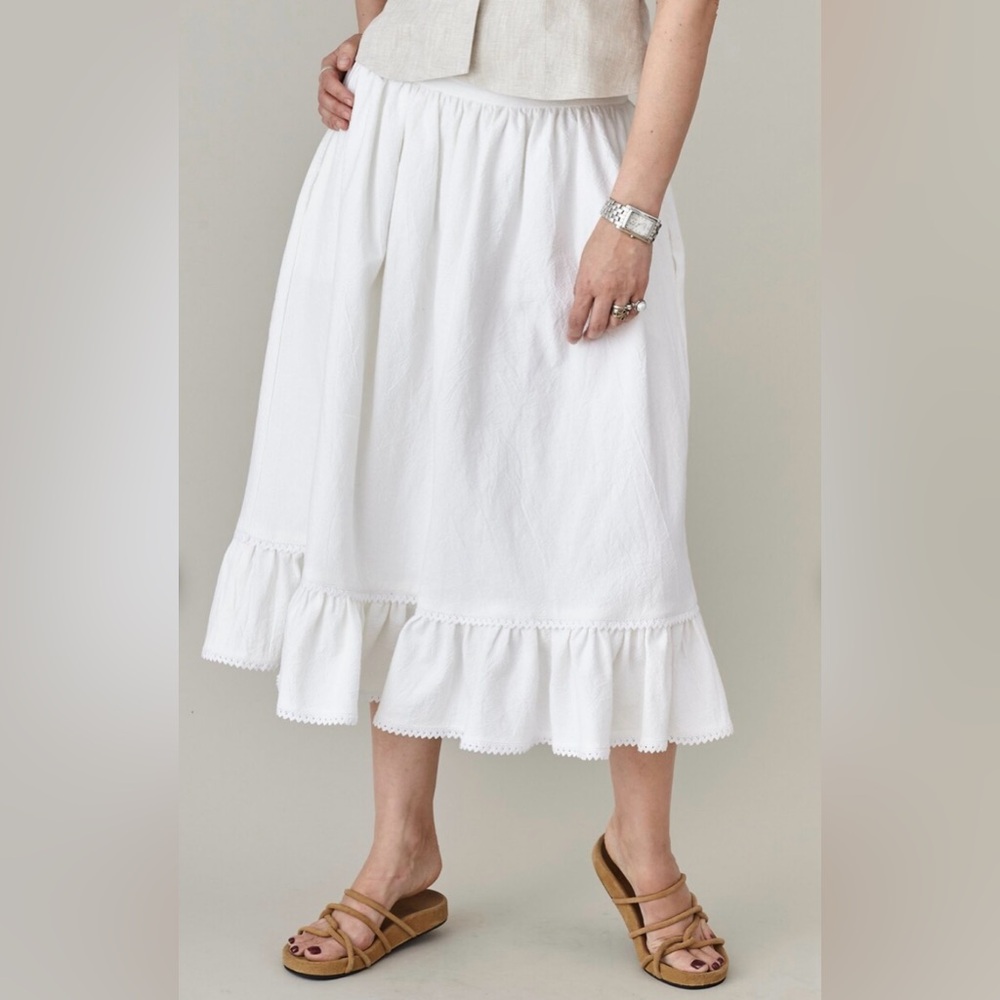 Elegant White Ruffle Skirt